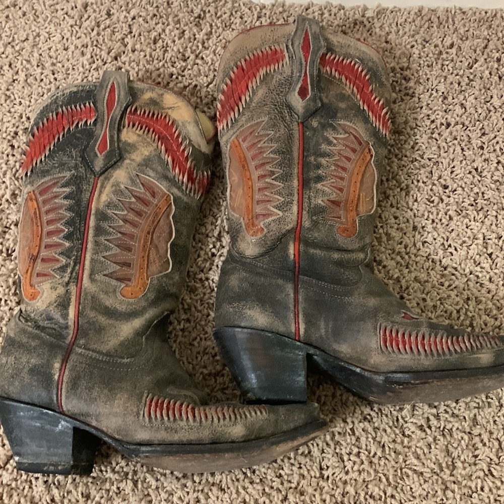 Corral boots